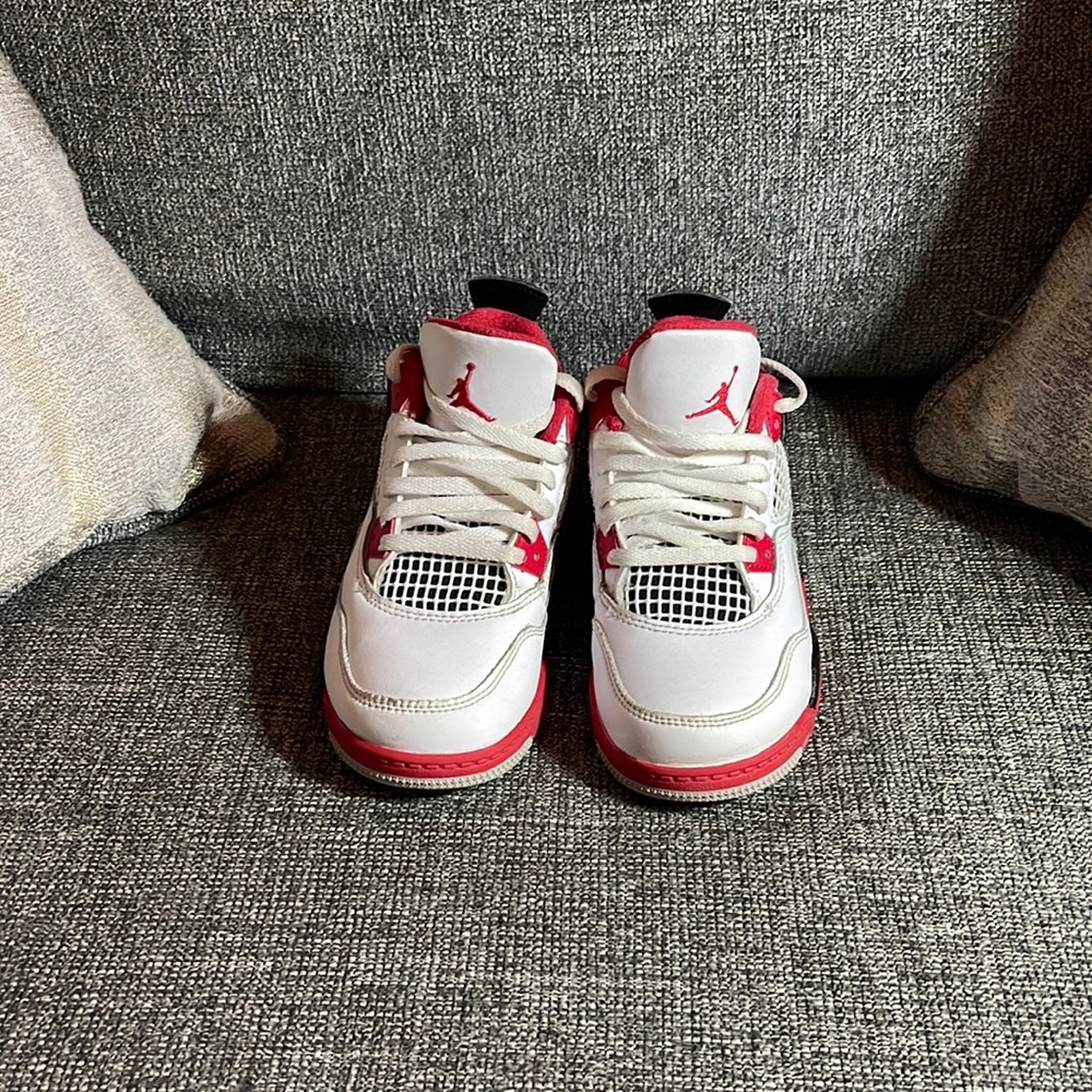 AIR JORDAN 4 RETRO OG PS 'FIRE RED' Size 12c (kids)